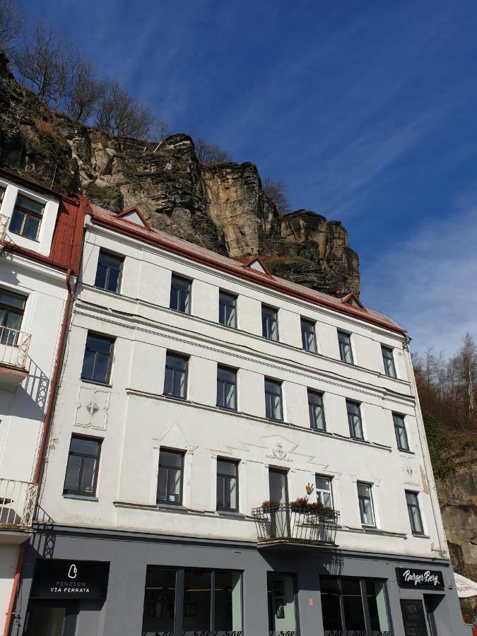 Penzion Via Ferrata Bed & Breakfast Decin Exterior photo